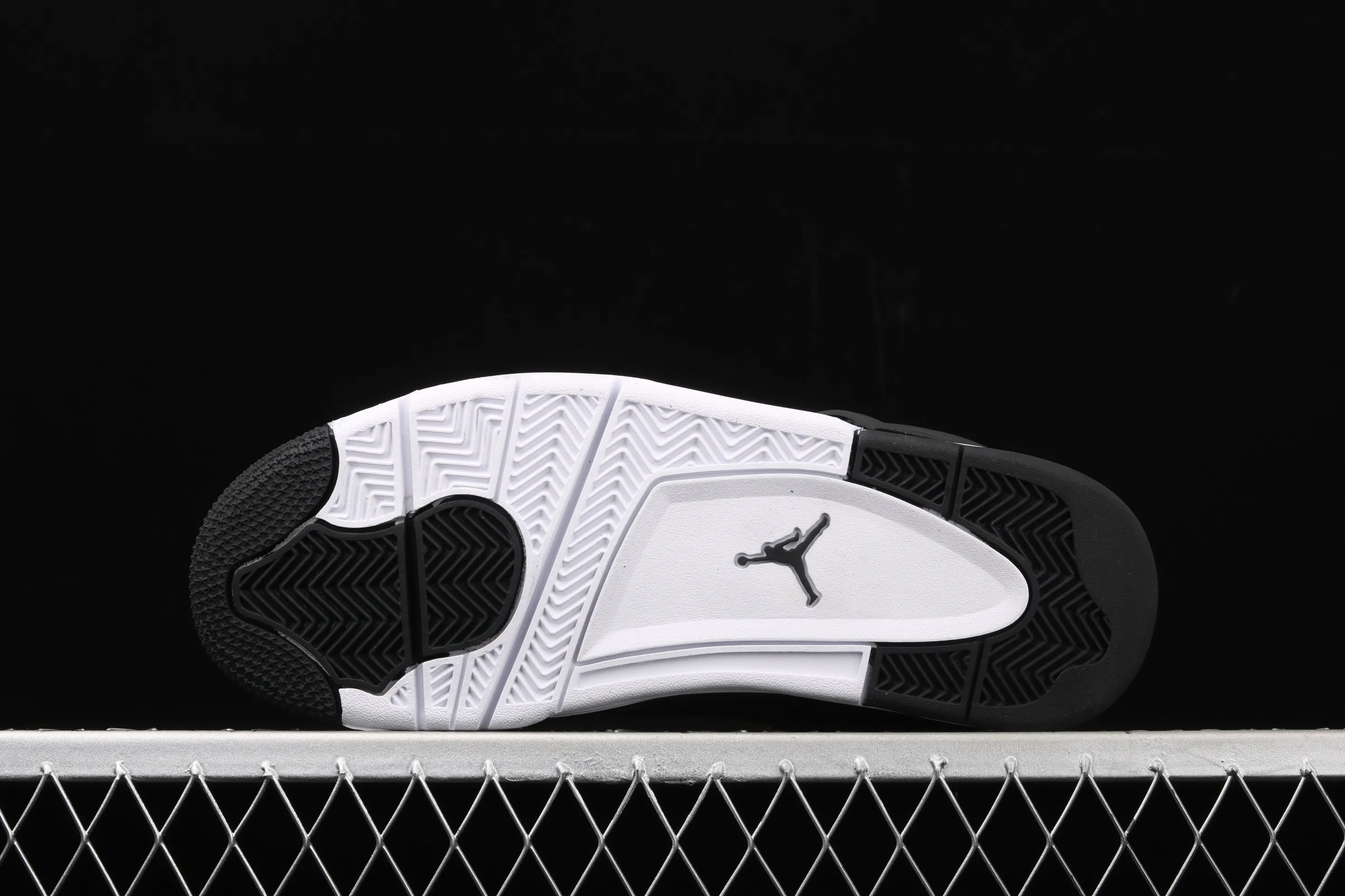 All categories Air Jordan Jordan series basketball shoes Air Jordan 4 G version Air Jordan 4 Retro AJ4 Joe 4 black gold suede basketball shoes 308497-032